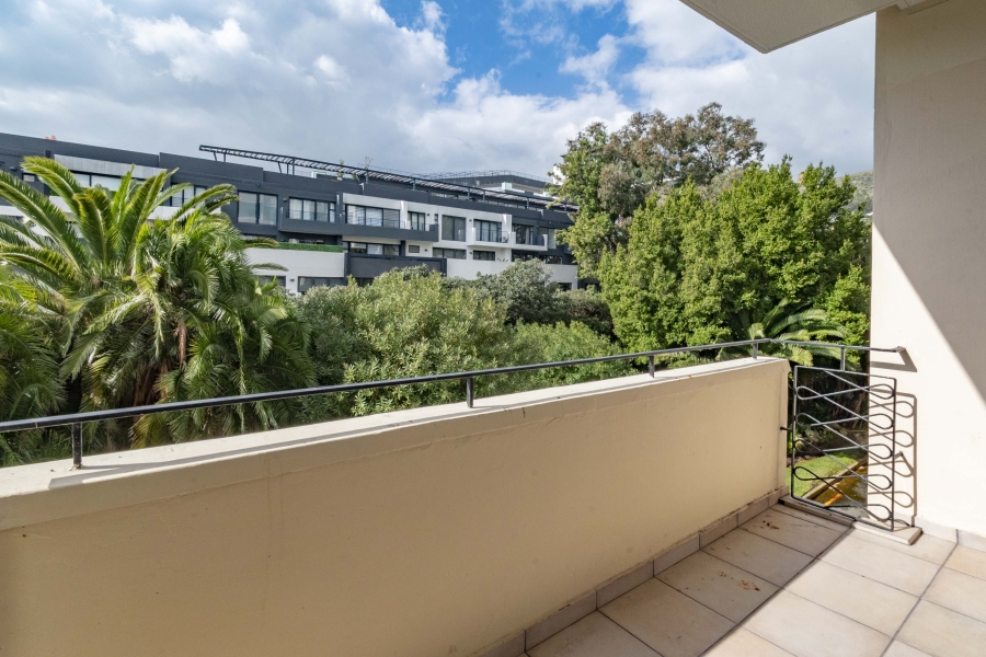 To Let 0 Bedroom Property for Rent in Sea Point Western Cape